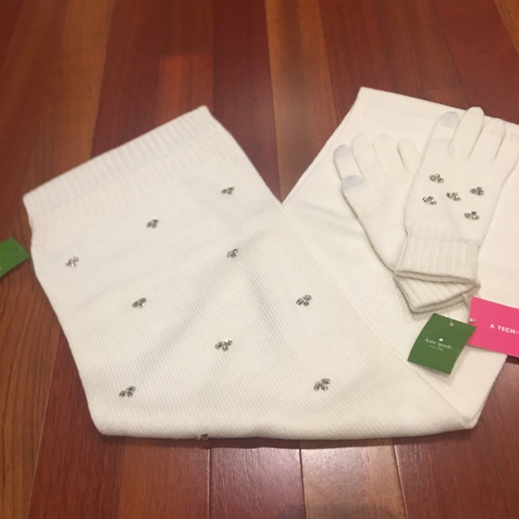 White Kate Spade scarf and gloves set NWT - Picture 4 of 8